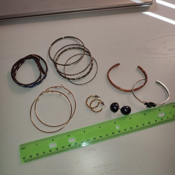 Bracelets Earrings Vintage Jewelry Bundle 11 Pcs Retro Cuff Dangle 4 Leaf Clover - Picture 9 of 9